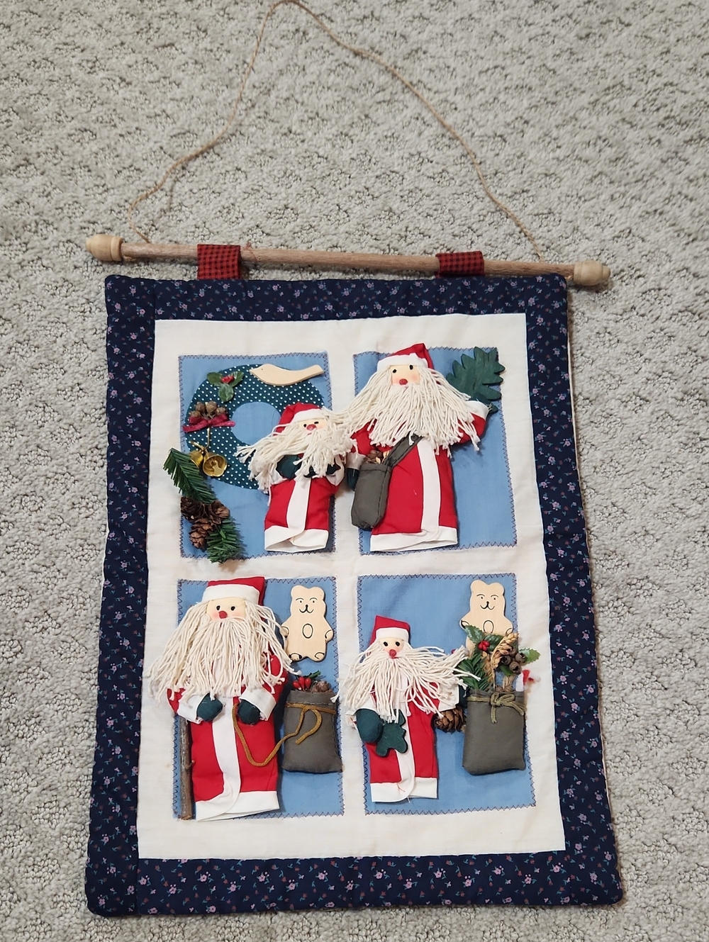 Vintage 1990’s Santa Claus Wall Hanging Handmade Christmas 3D Country Quilt